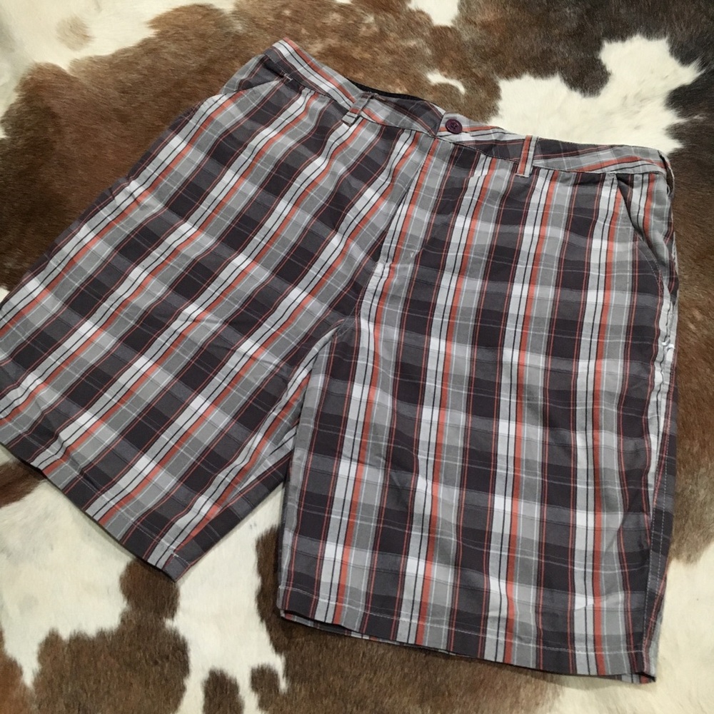 Hurley plaid shorts size 38